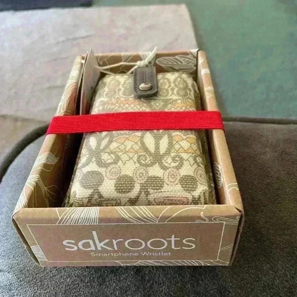 Smartphone wristlet - Picture 2 of 2